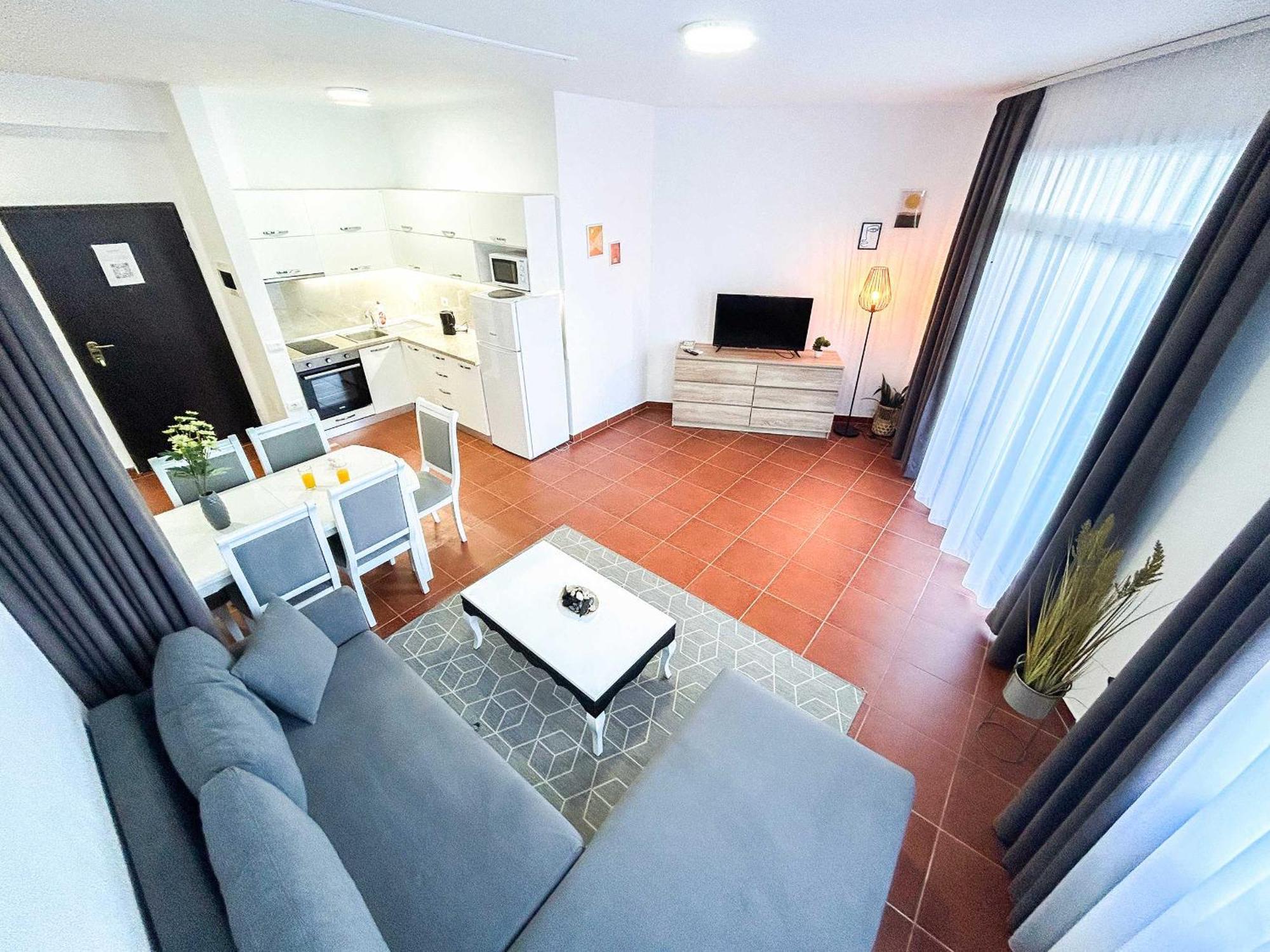 Apartament Kamelia 676 *
